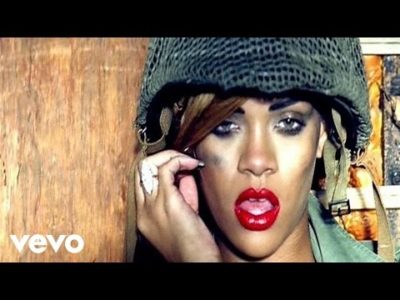 Rihanna – Hard