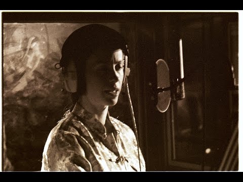 Alanis Morissette – Still (Official Video)