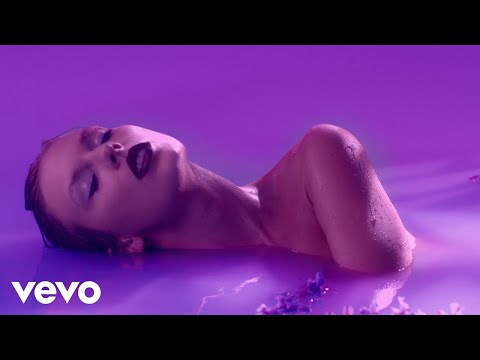 Taylor Swift – Lavender Haze (Official Music Video)