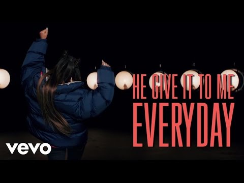 Ariana Grande ft. Future – Everyday (Official Lyric Video)